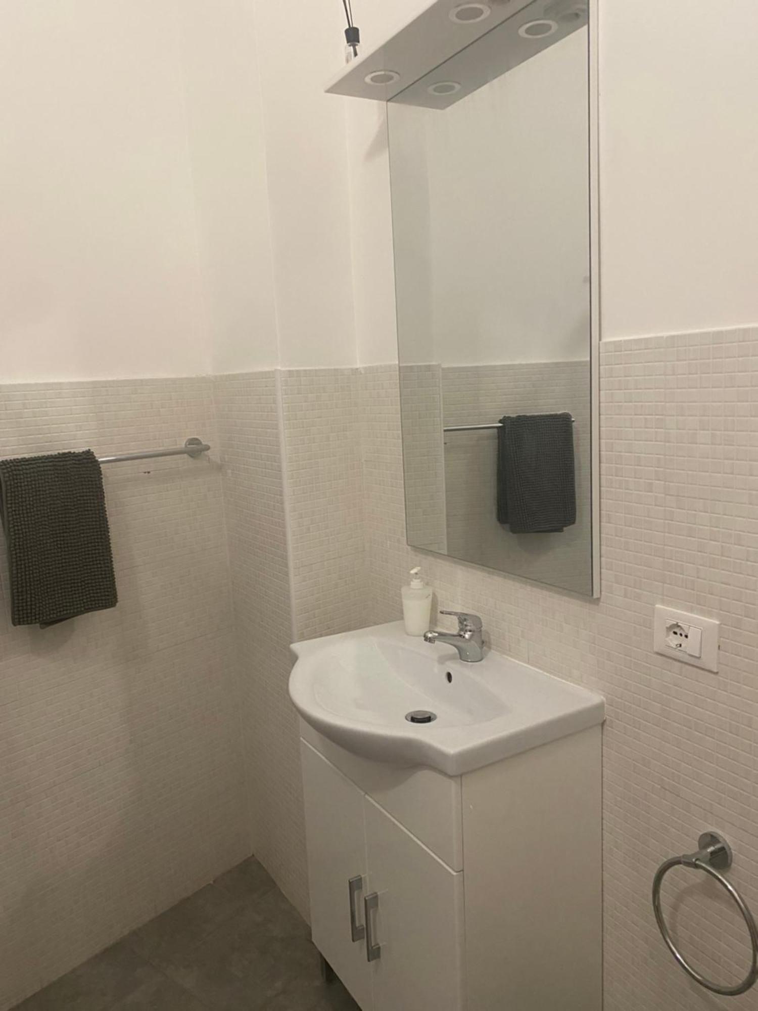 Serradifalco Cozy House Di Enza E Luigi Палермо Екстериор снимка