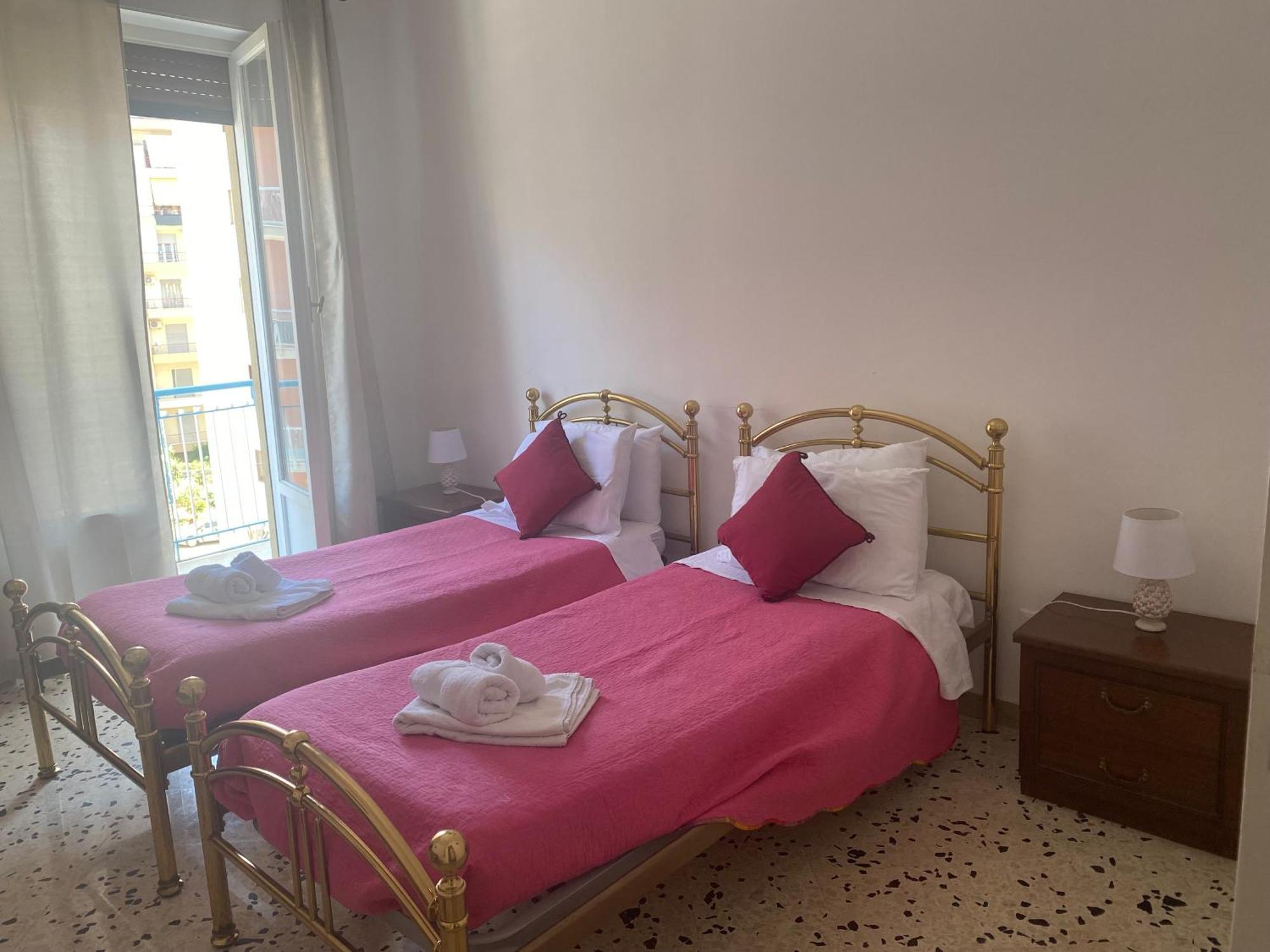 Serradifalco Cozy House Di Enza E Luigi Палермо Екстериор снимка