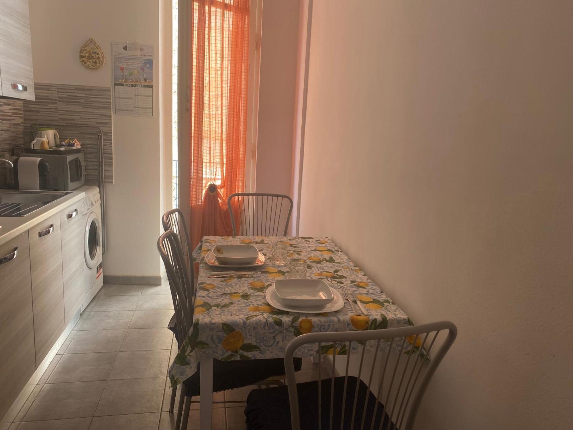Serradifalco Cozy House Di Enza E Luigi Палермо Екстериор снимка